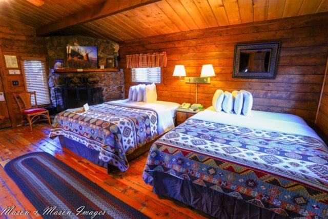 High Country Lodge And Cabins Пагоса-Спрингс Экстерьер фото